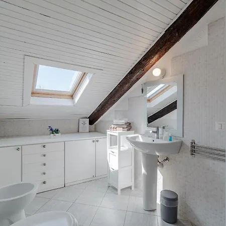 Guesthost-elegant X3- 600m From Porta Nuova 都灵