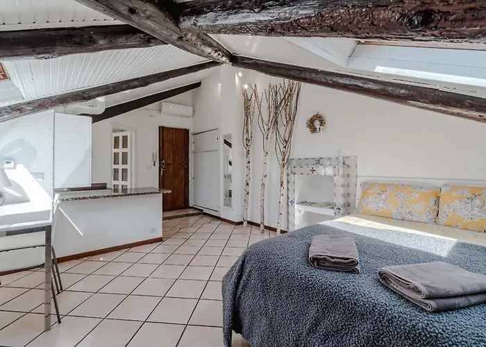 Appartamento Guesthost-elegant X3- 600m From Porta Nuova *