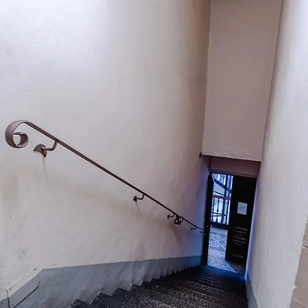 Guesthost-elegant X3- 600m From Porta Nuova